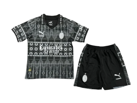 Kit Infantil Milan Preta PLEASURES 2024/25 Unissex